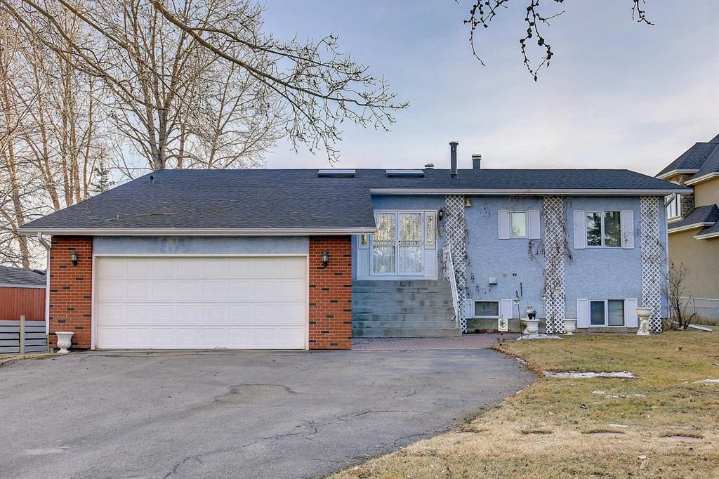 New property listed in Chestermere, Chestermere